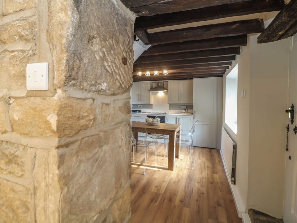 Cottage | Dining