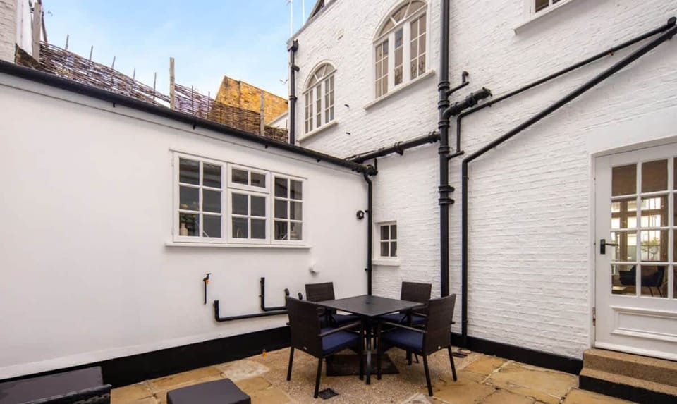 House | 4 bedrooms, high-speed internet
