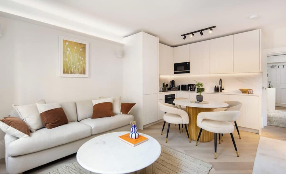 Apartment, Accessible | 2 bedrooms, desk, Internet