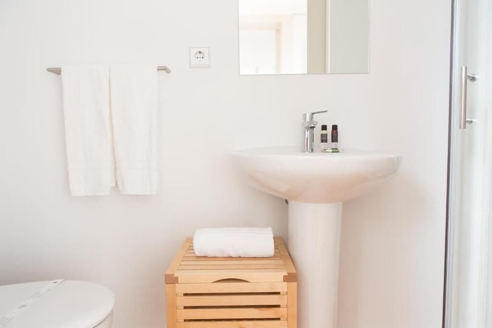 Triple Room | Bathroom