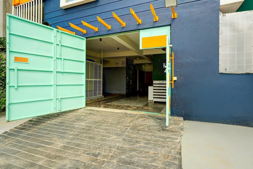 House | Reception