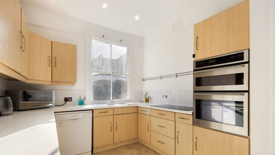 House | 4 bedrooms, Internet
