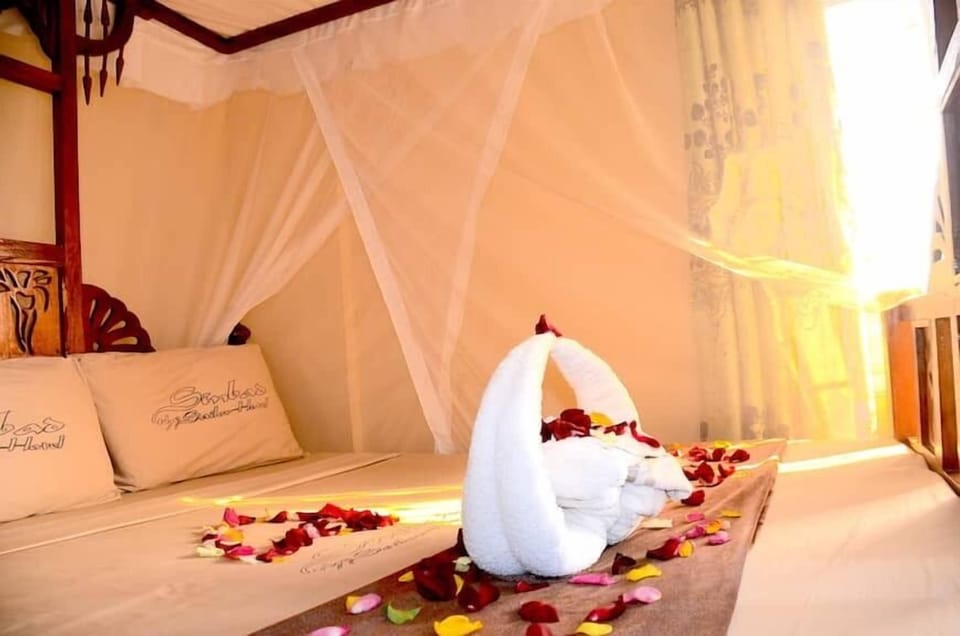 Standard Single Room | Free WiFi, bed sheets