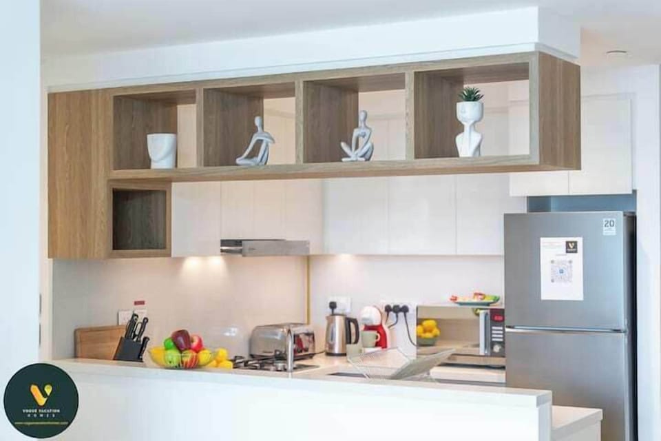 Luxury Apartment, Balcony, City View | Private kitchen | Full-size fridge, microwave, oven, stovetop
