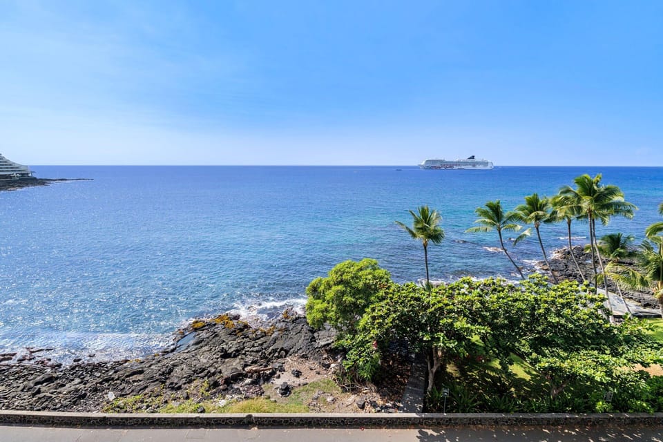 Condo, Multiple Beds, Kitchen, Ocean View (Kona Alii 504) | Beach/ocean view