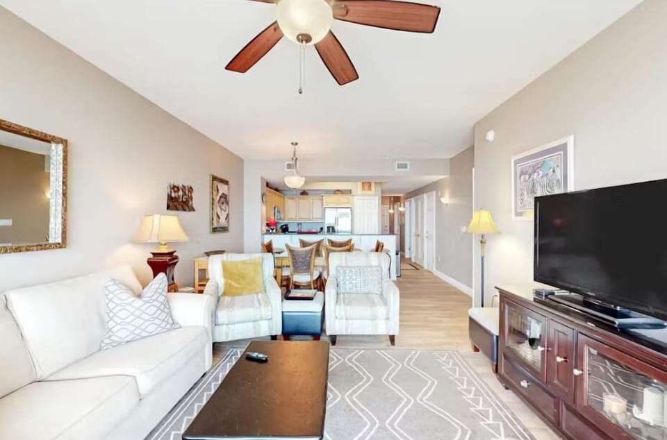 Condo, Multiple Beds (Summer Place #303) | Living area