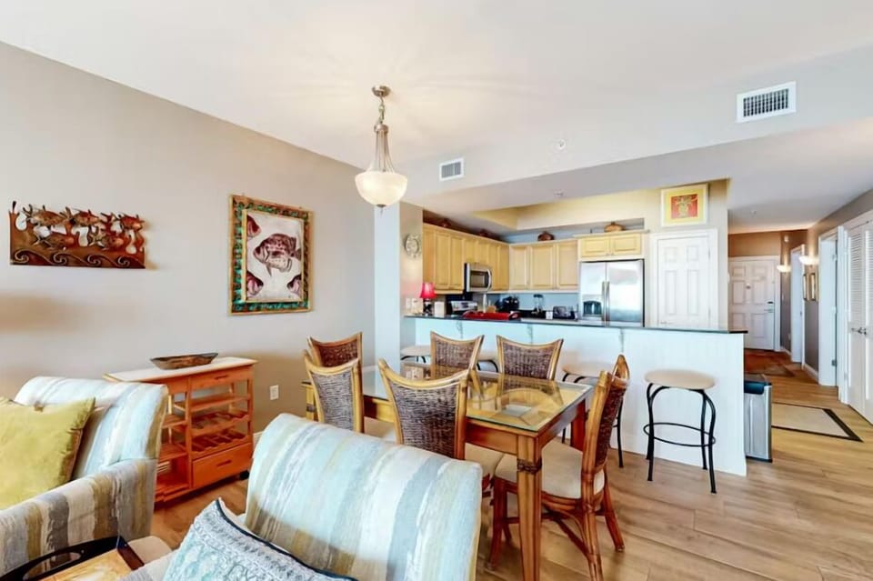 Condo, Multiple Beds (Summer Place #303) | Living area