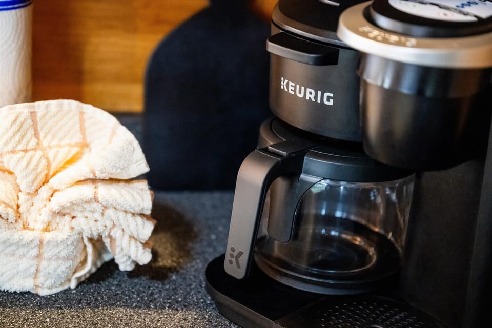 Mornings made easy — brew your coffee in seconds and get straight to enjoying the view.