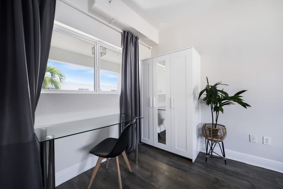 Deluxe Studio, 1 Queen Bed, Kitchenette (Self check-in) | Laptop workspace, iron/ironing board, free WiFi, bed sheets