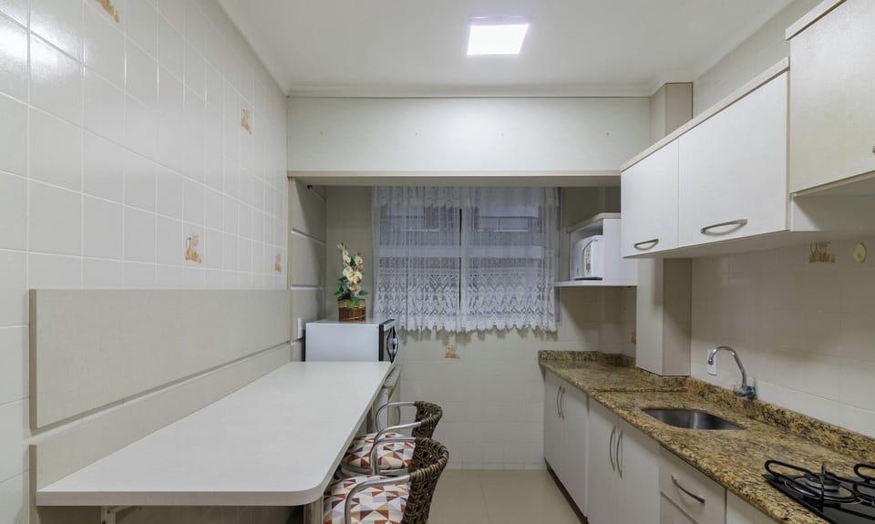 Basic Apartment | Private kitchen