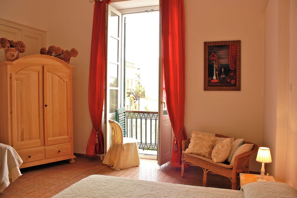 Double or Twin Room, Harbor View | Desk, iron/ironing board, free WiFi