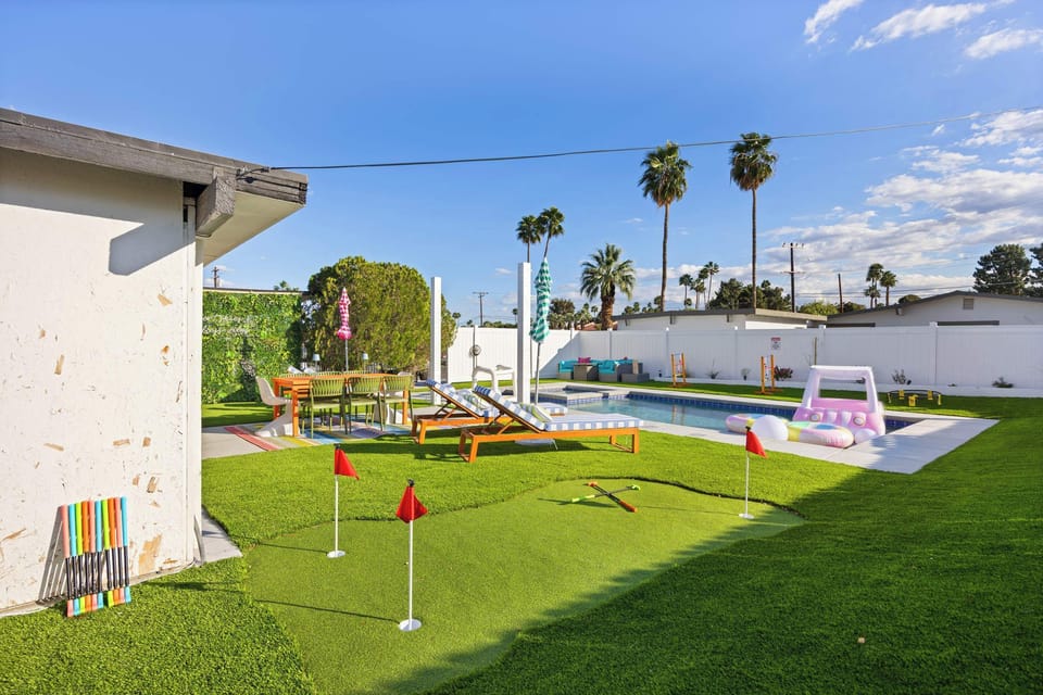 Par-tee time starts here! Swing, putt, laugh, repeat—mini golf has never been this fun.