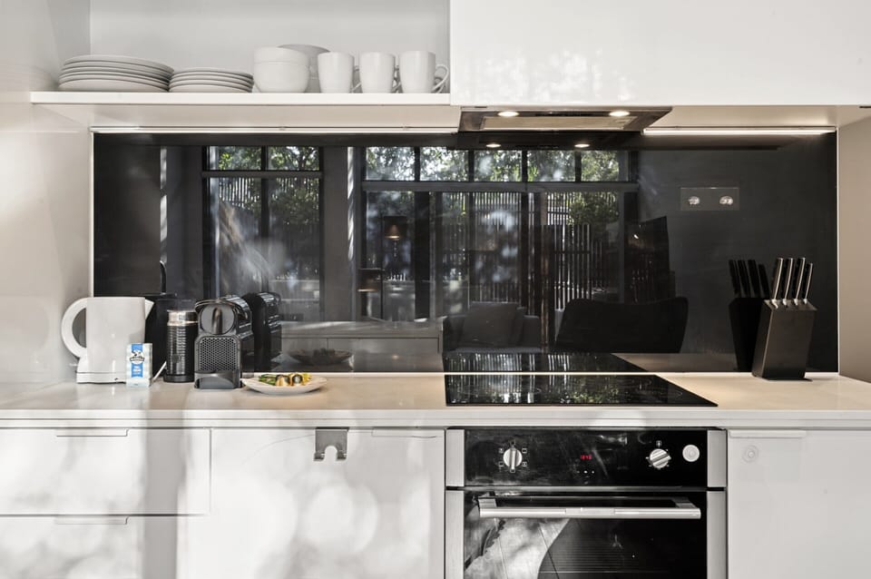 Apartment | Private kitchen | Cookware/dishes/utensils