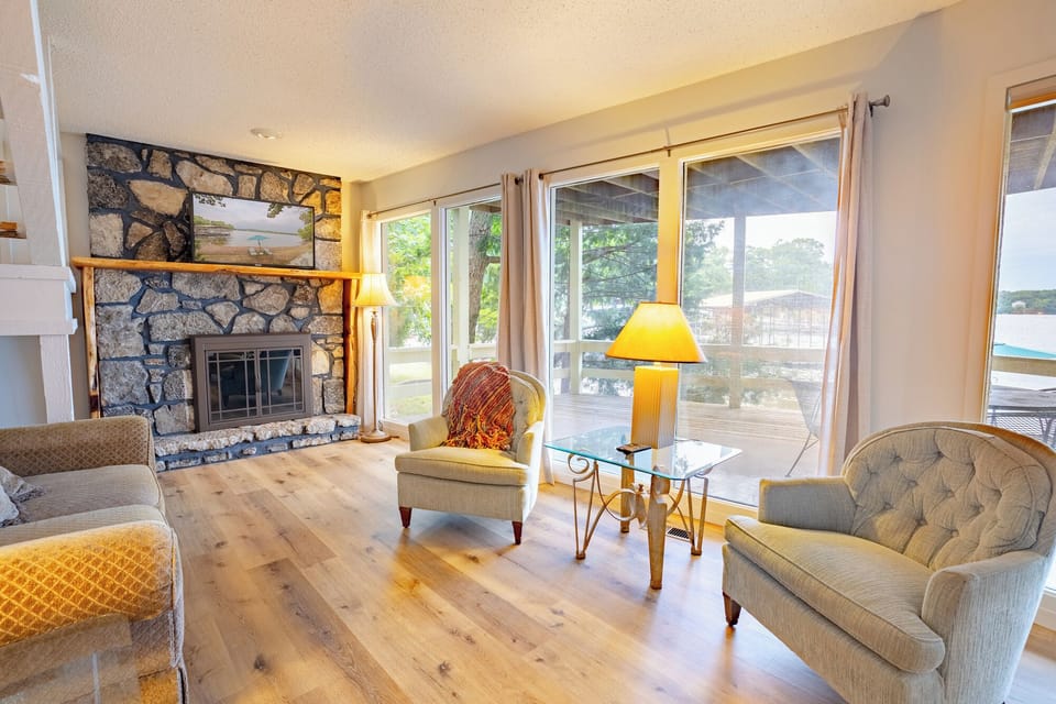 two family rooms in 59 Mallard