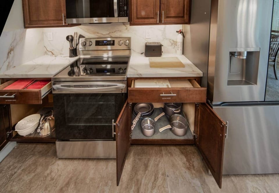 Fully stocked kitchen