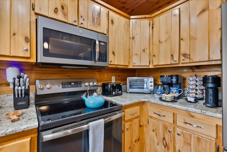 Coffee station - drip pot and Keurig - coffee provided