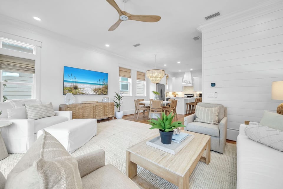 Open space living and dining