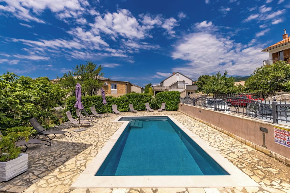 Shared pool