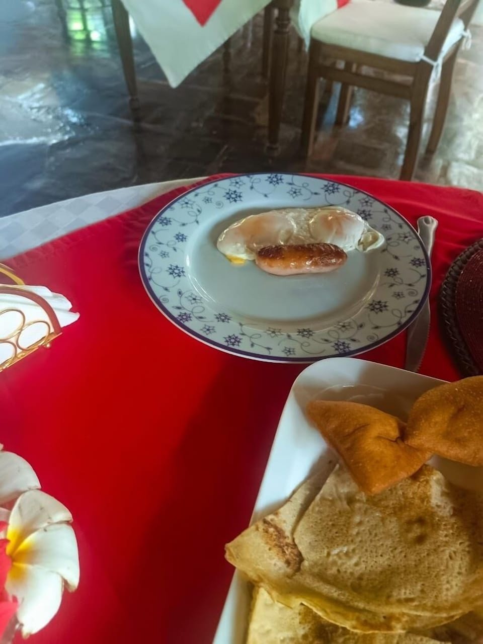 Free daily continental breakfast