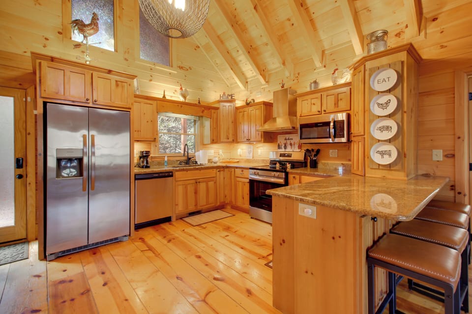 Kitchen | 1st Floor