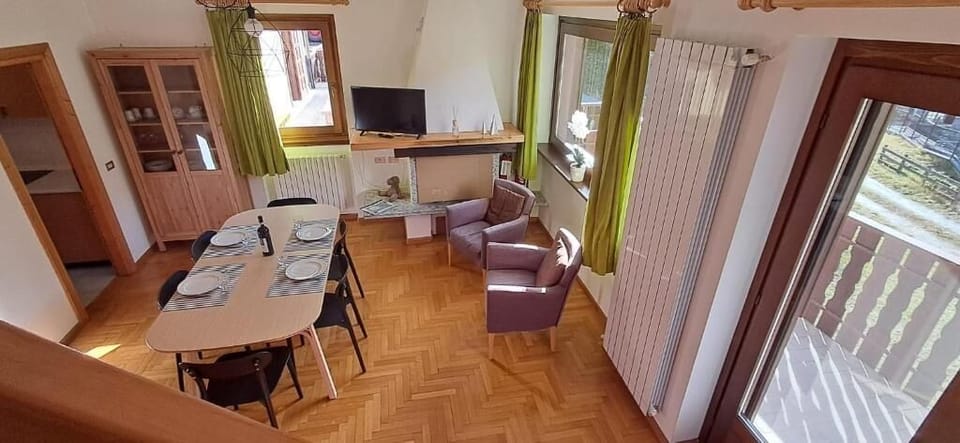 Apartment, Balcony, Mountain View | Living area | 23-inch Smart TV with cable channels