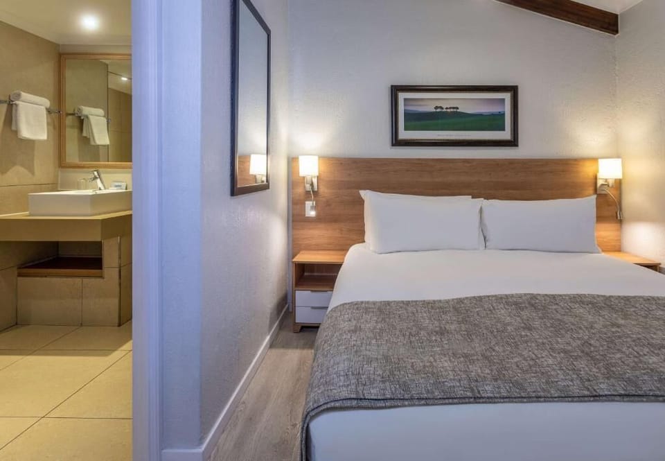 Chalet, Balcony, Garden View | In-room safe, iron/ironing board (on request), WiFi (free)