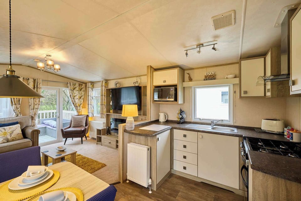 The Major Oak Lodge, Pocklington - Host & Stay