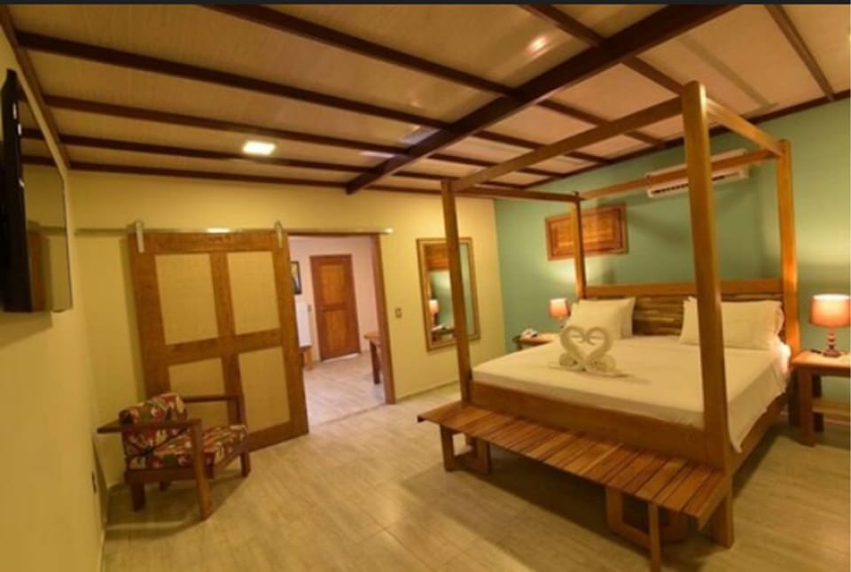 Standard Double Room | Minibar, in-room safe, free WiFi, bed sheets