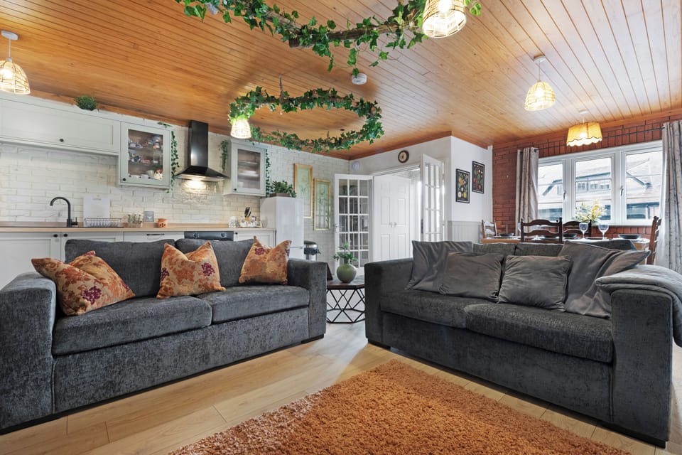 Cottage, 1 King Bed with Sofa bed, Non Smoking | Free WiFi