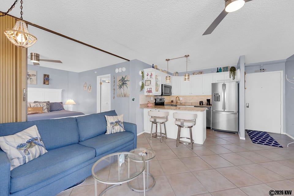 This one bedroom efficiency condo has a newly remodeled full kitchen