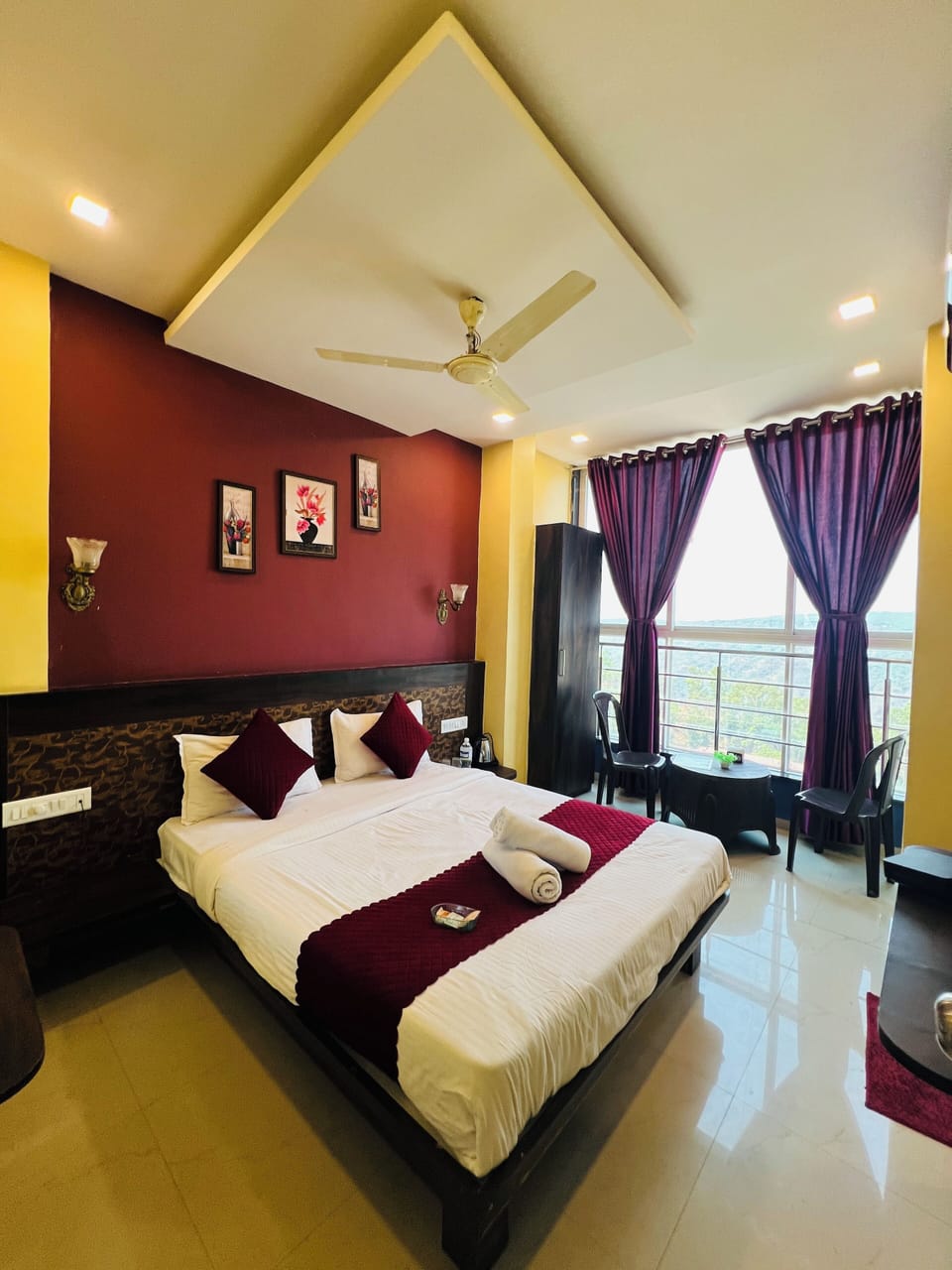 Couple Room with View (Non AC) | Bed sheets