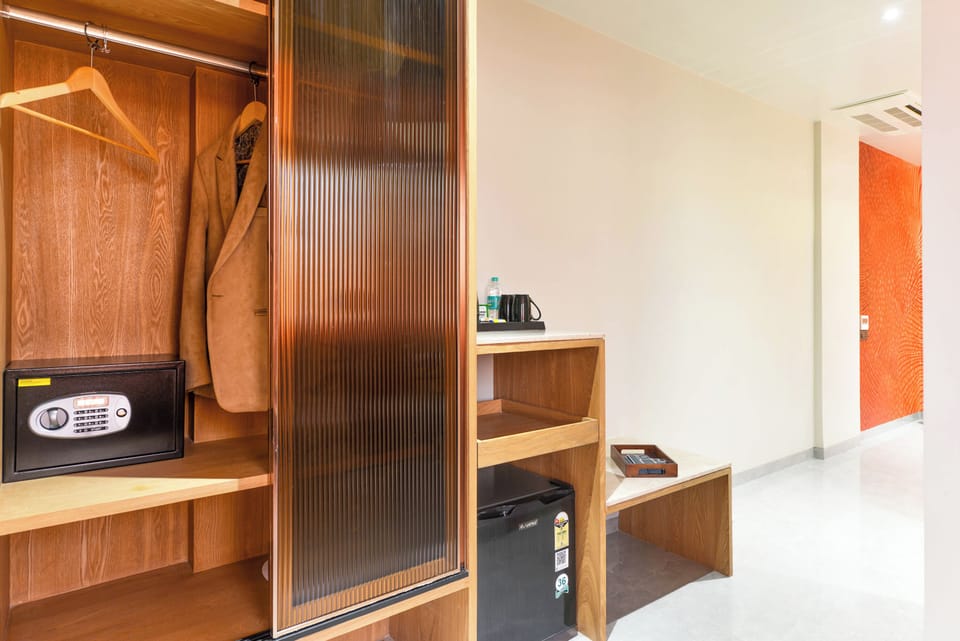 Suite, City View | Interior