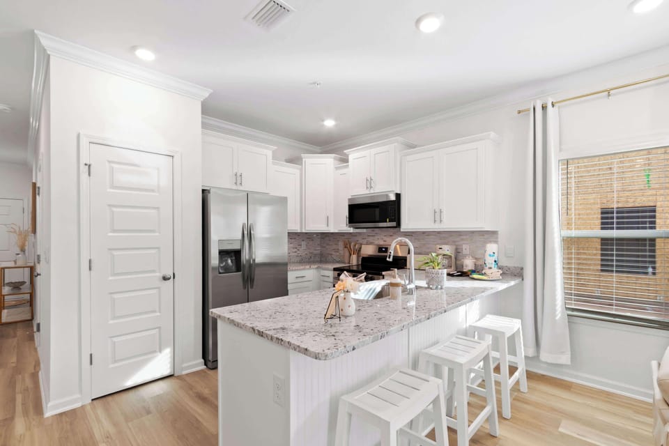 House | 6 bedrooms, high-speed internet