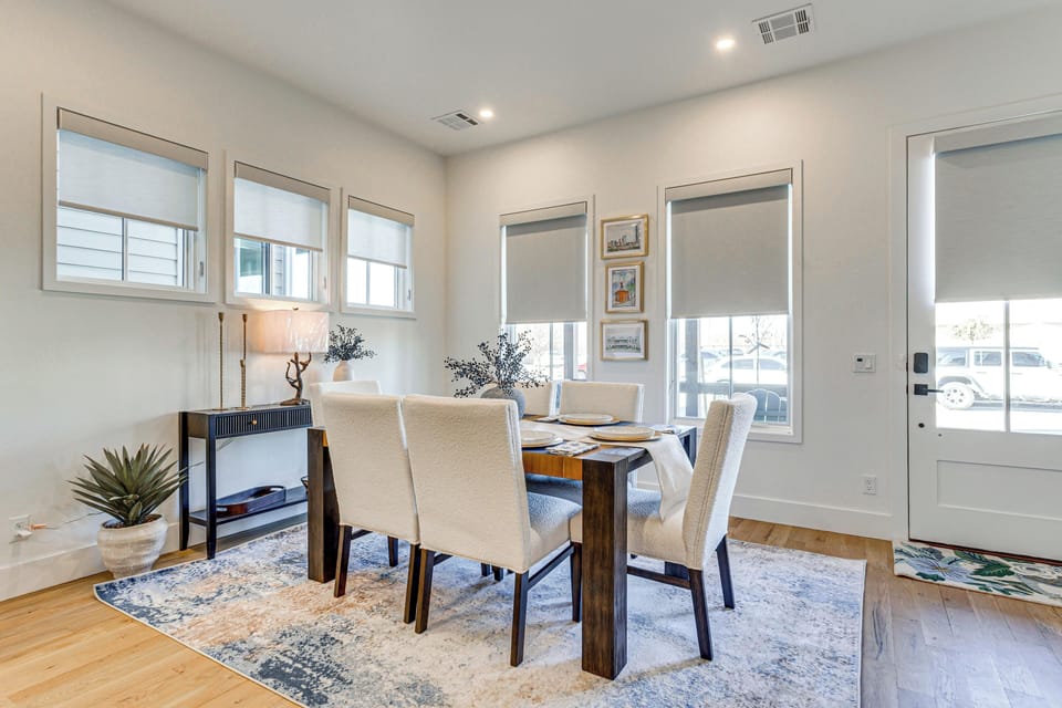 House (3 Bedrooms) | Interior