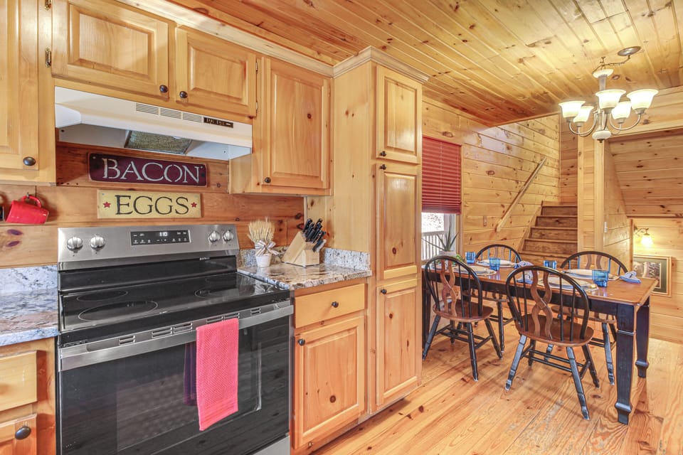 House (3 Bedrooms) | Interior