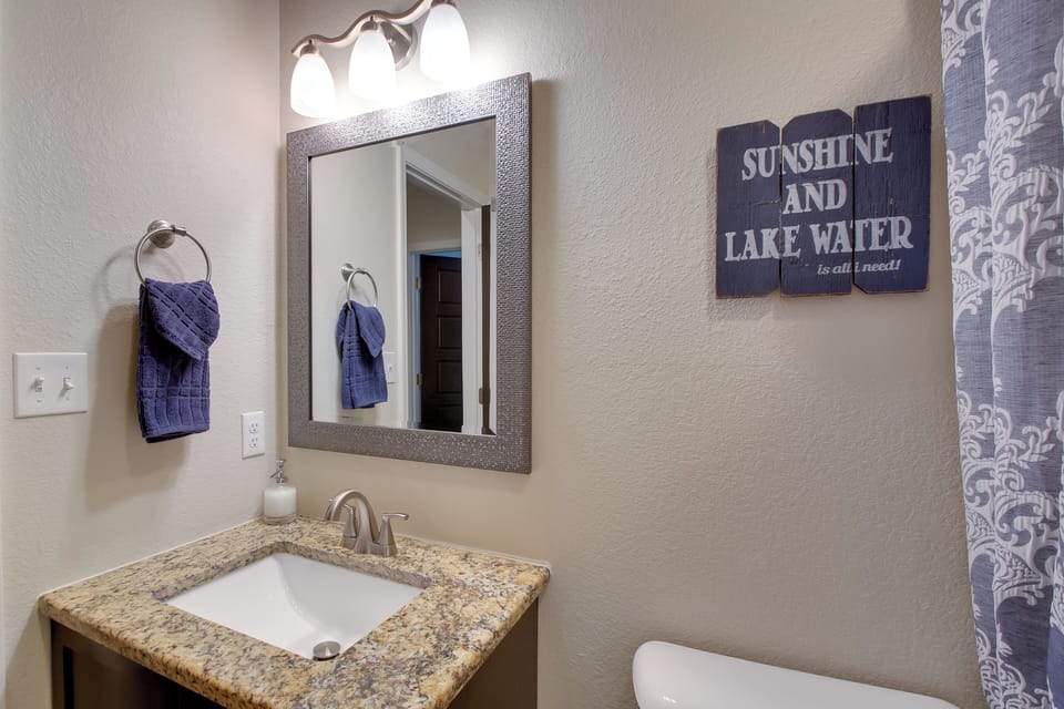 2 Mi to Nat'l Park! Stay & Play in Hot Springs Cottage in Piney