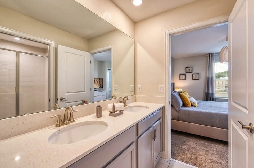 6br/6ba Private Pool Themed Game Room Villa in Kissimmee