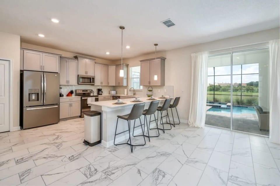 Basic Villa | Private kitchen | Cookware/dishes/utensils