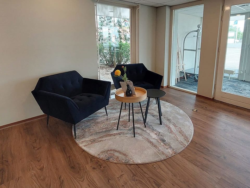 Seating area