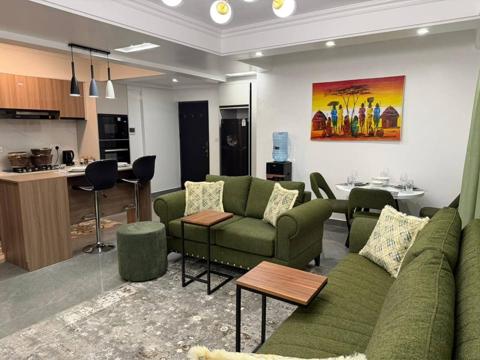 Apartment, 2 Bedrooms, Accessible, Smoking | Living room