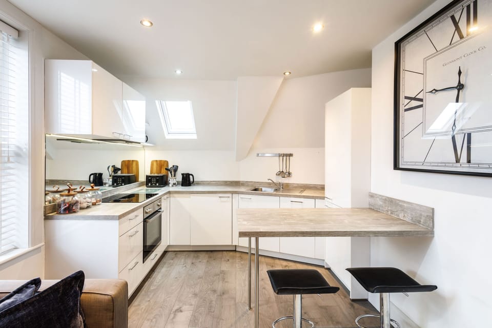 Franklin Rise, Harrogate - Host & Stay