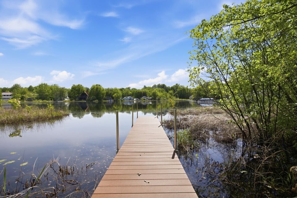 Your own path to the water — a perfect place to launch a kayak, cast a line, or relax by the lake.
