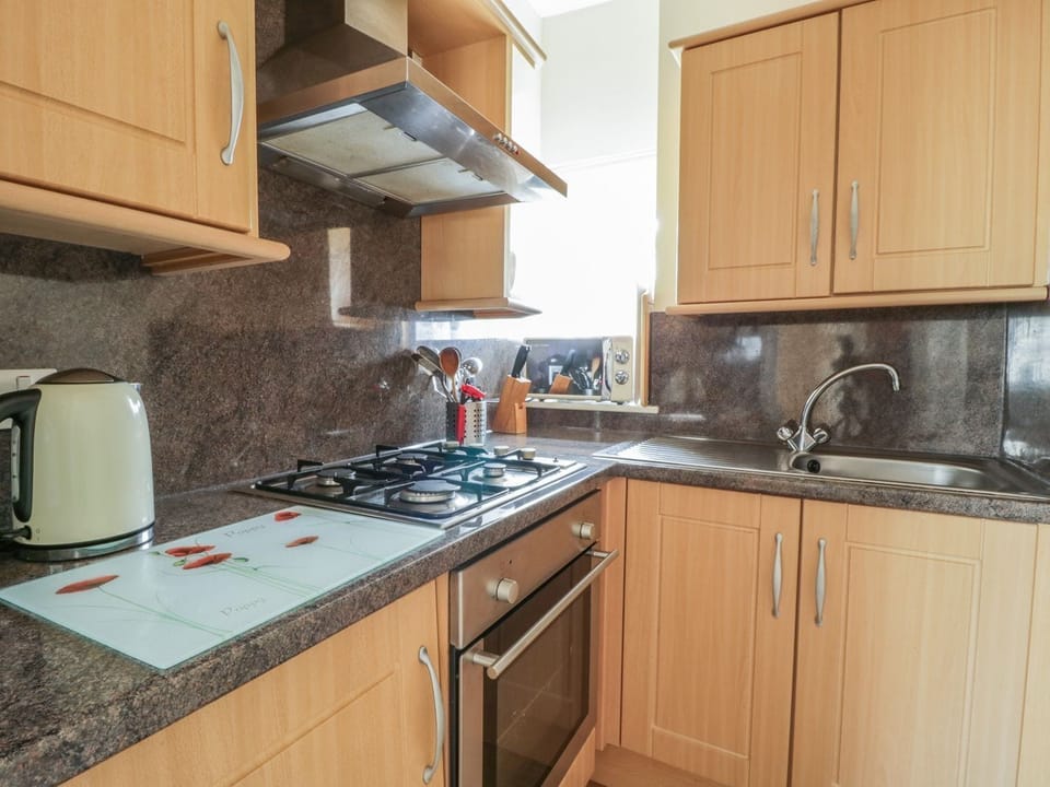 Cookware/dishes/utensils