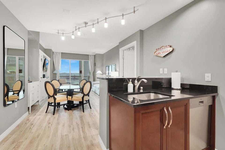 Fully equipped kitchen with modern appliances, perfect for cooking your favorite meals.