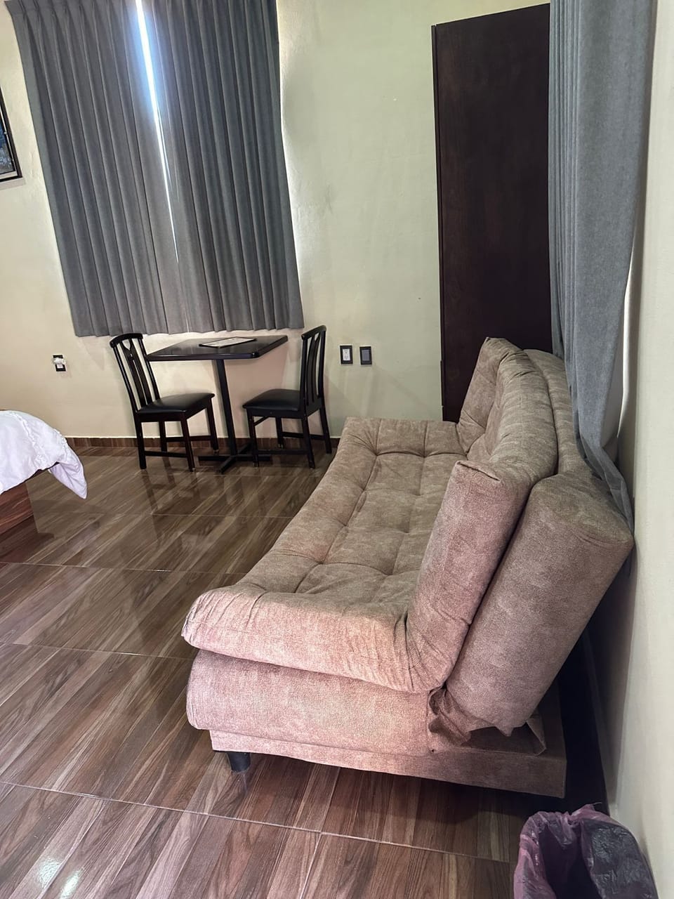 Family Quadruple Room | Living area