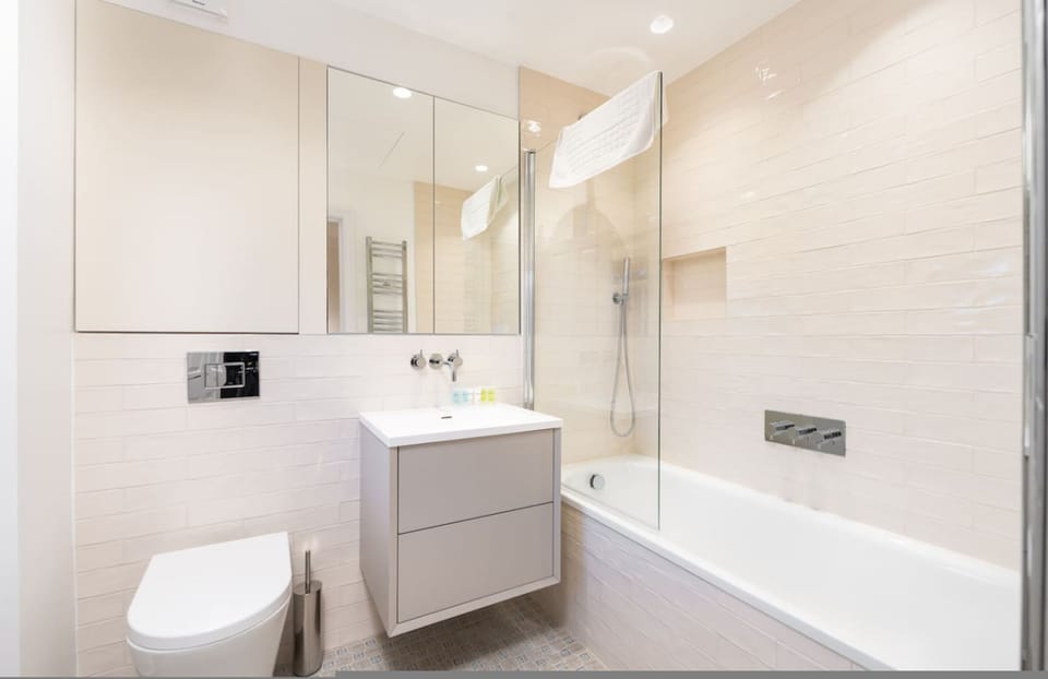 Beautiful Hampstead Home RH9 Apartment in London Borough of Camden