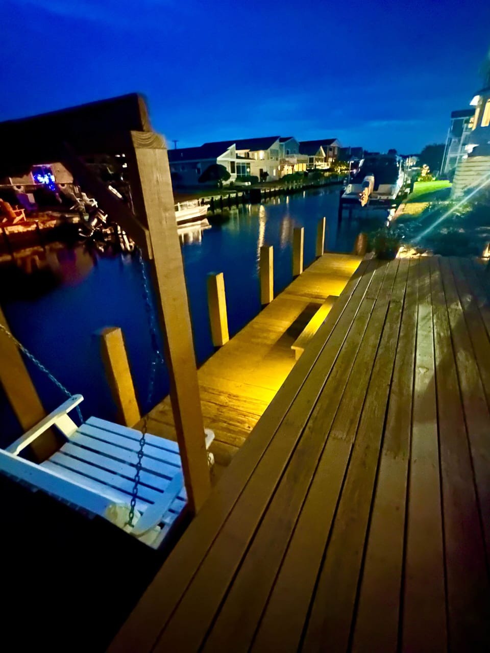 111 - One of two docks, dock swing