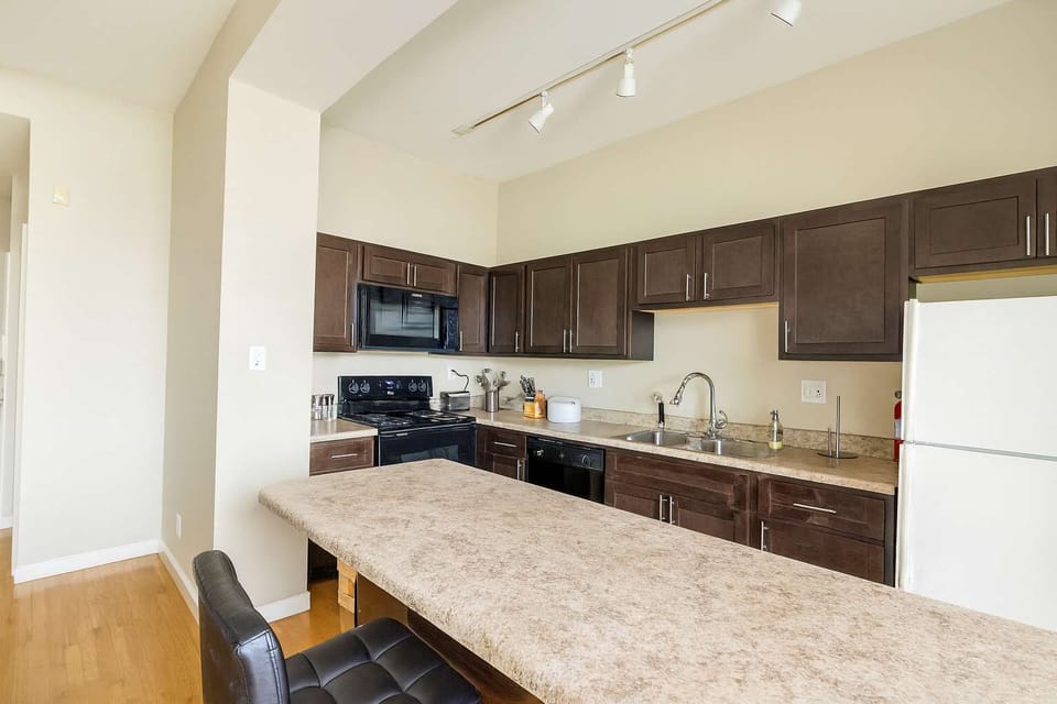 Full Kitchen