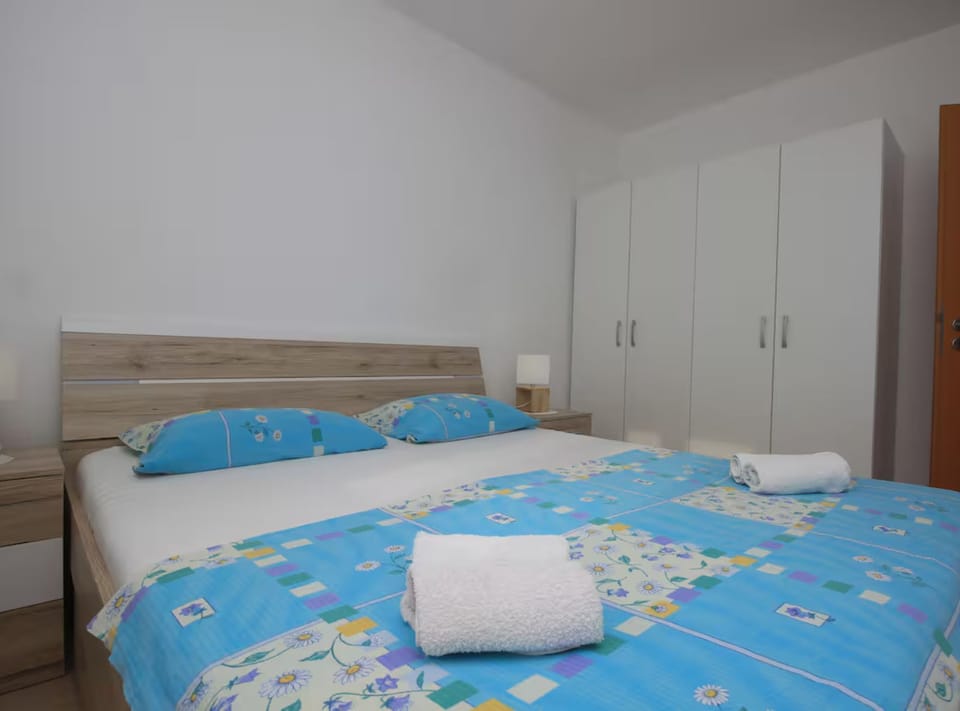 Apartment (One Bedroom Apartment with Terrace) | 1 bedroom, cribs/infant beds