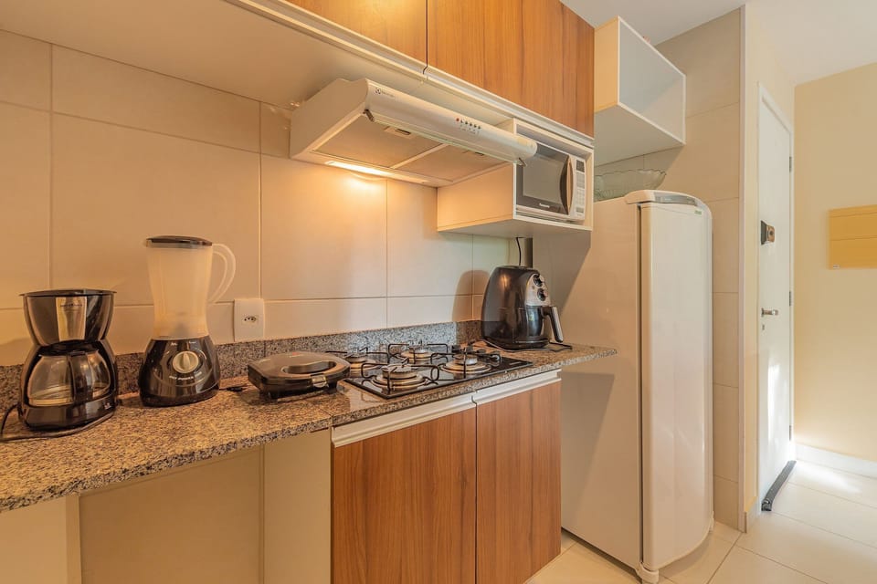 Basic Apartment | Private kitchen | Cookware/dishes/utensils